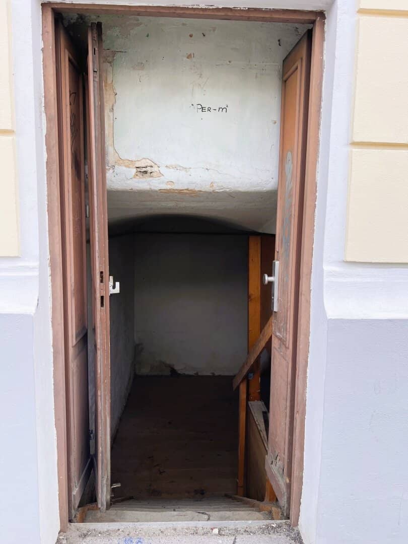 2 storage rooms with street entrance near Schönbrunn/ Rechte Wienzeile!!!