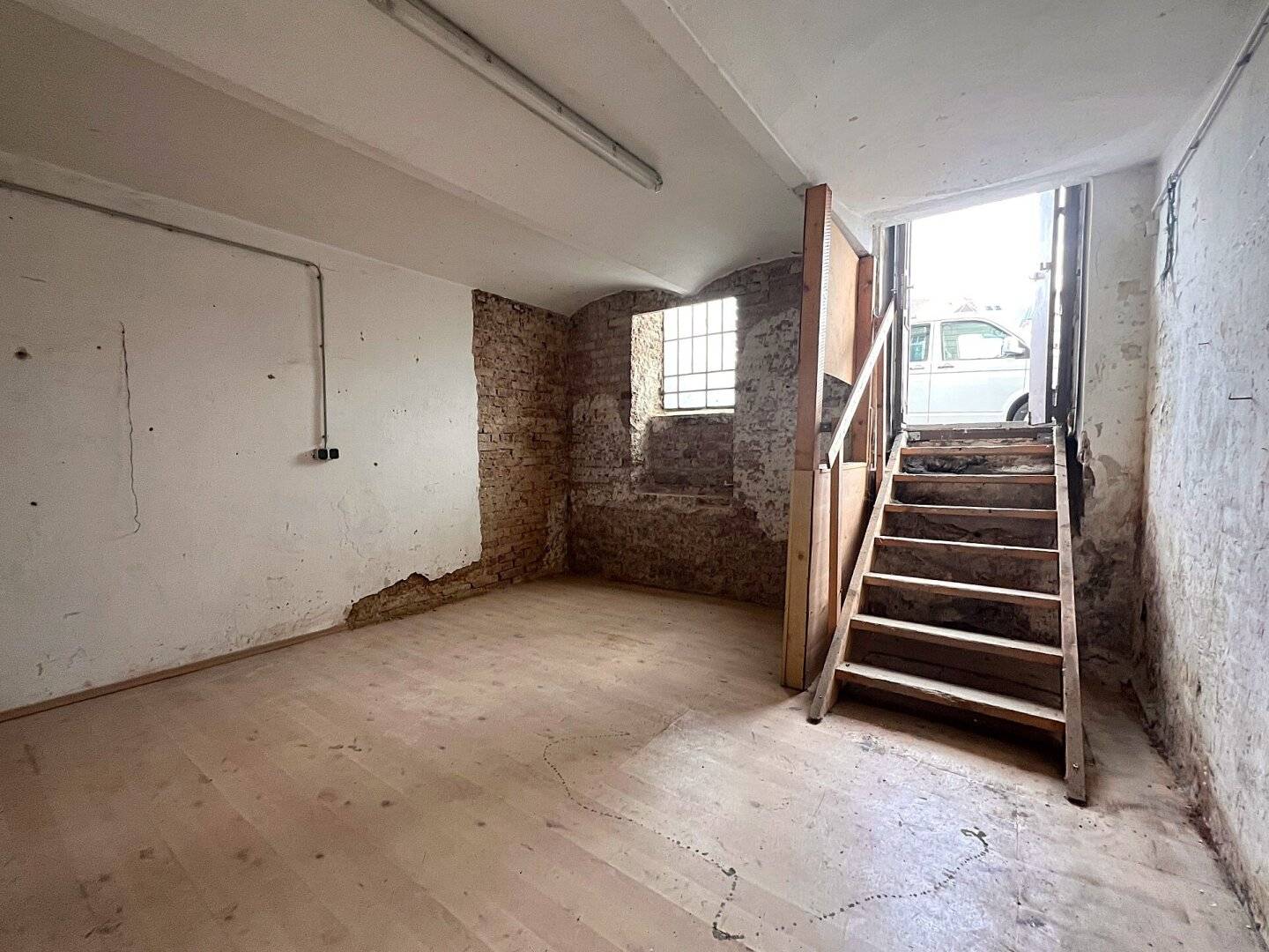 2 storage rooms with street entrance near Schönbrunn/ Rechte Wienzeile!!!