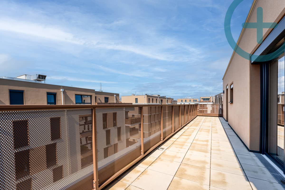 Sonnige Dachgeschosswohnung mit großer Dachterrasse