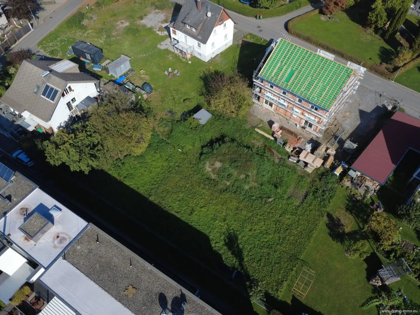 Sunny peaceful building plot near centre Wohnung
