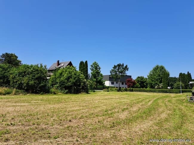 Sonniges ruhiges Bauland nahe Zentrum Wohnung