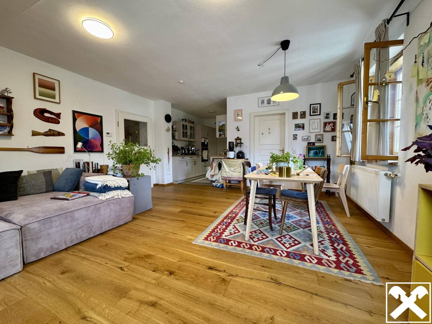 Helle Wohnung im denkmalgeschützten Haus mit Bergblick