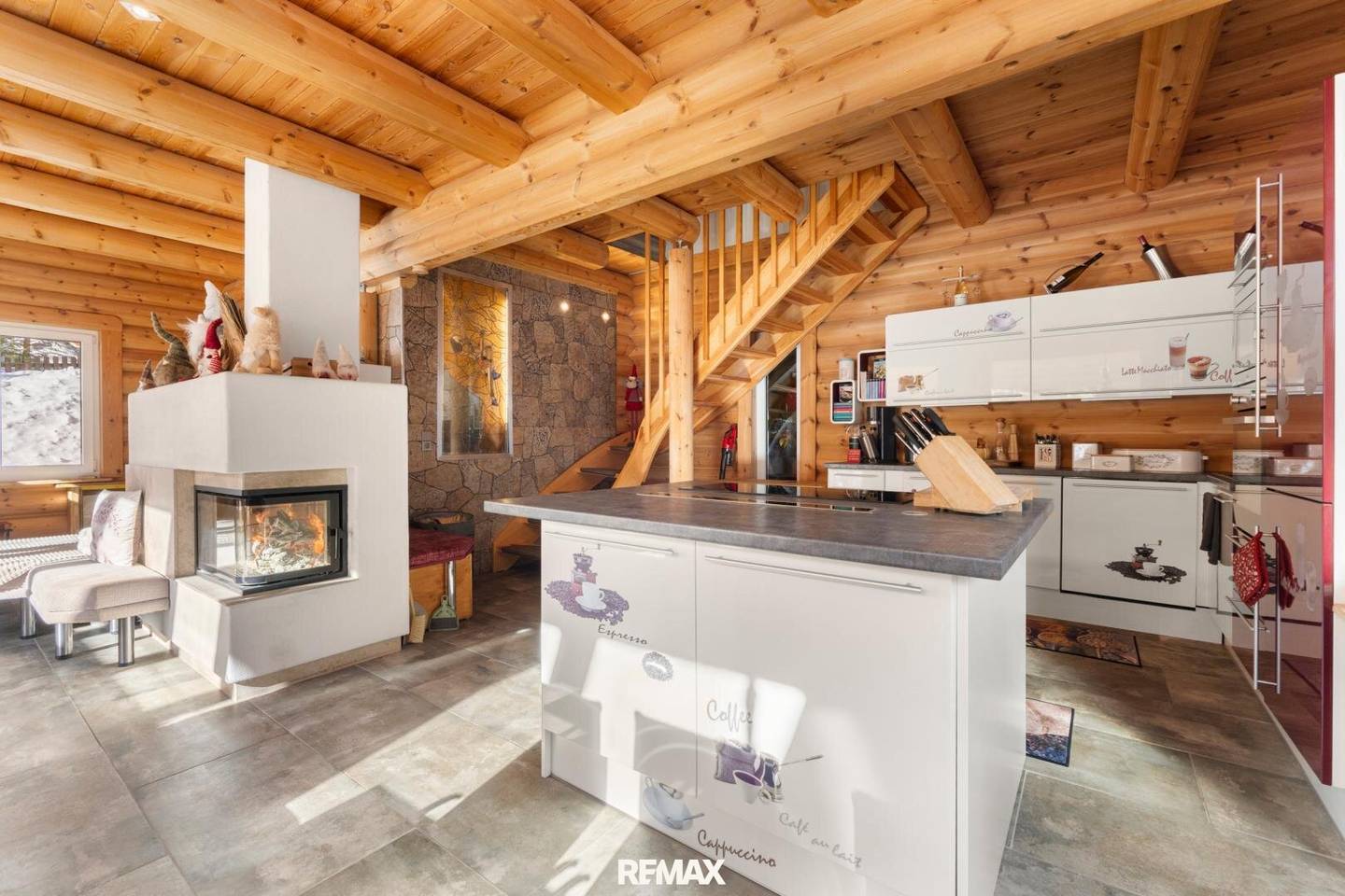 Exklusives Design-Blockhaus in Ruhelage auf der Flattnitz – Luxus, Natur und Weitblick auf höchstem Niveau