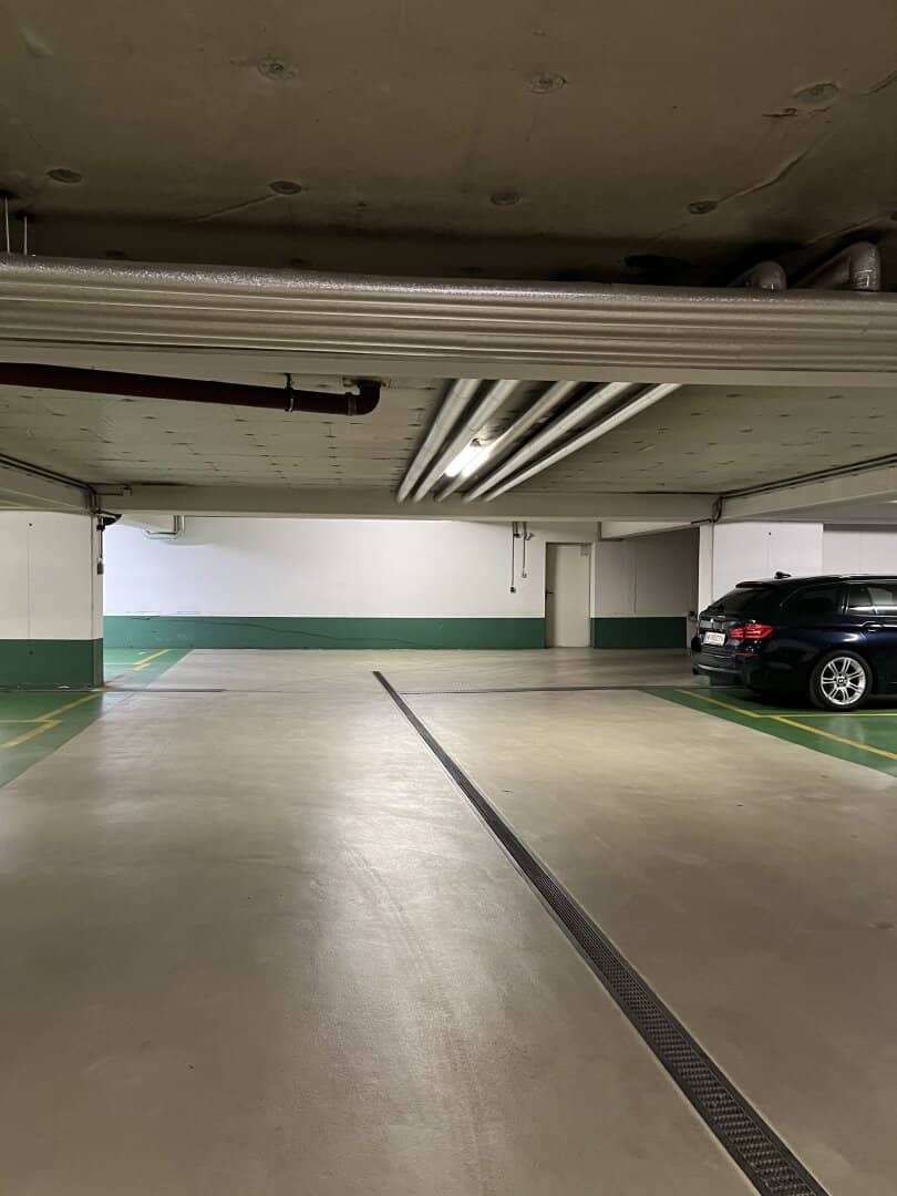 Garage parking space for rent in Pappenheimgasse Close to Jägerstraße