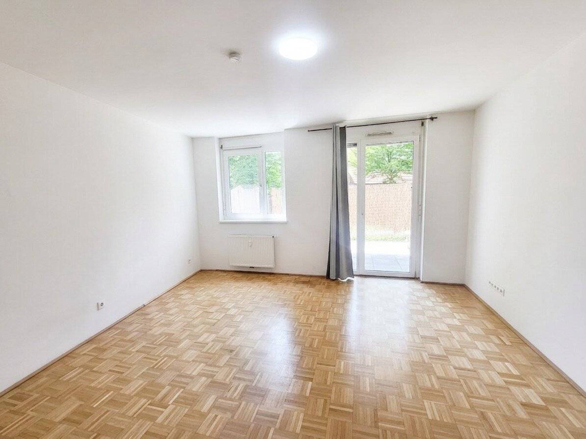 Studentenhit modern mit Balkon in guter Wohnlage