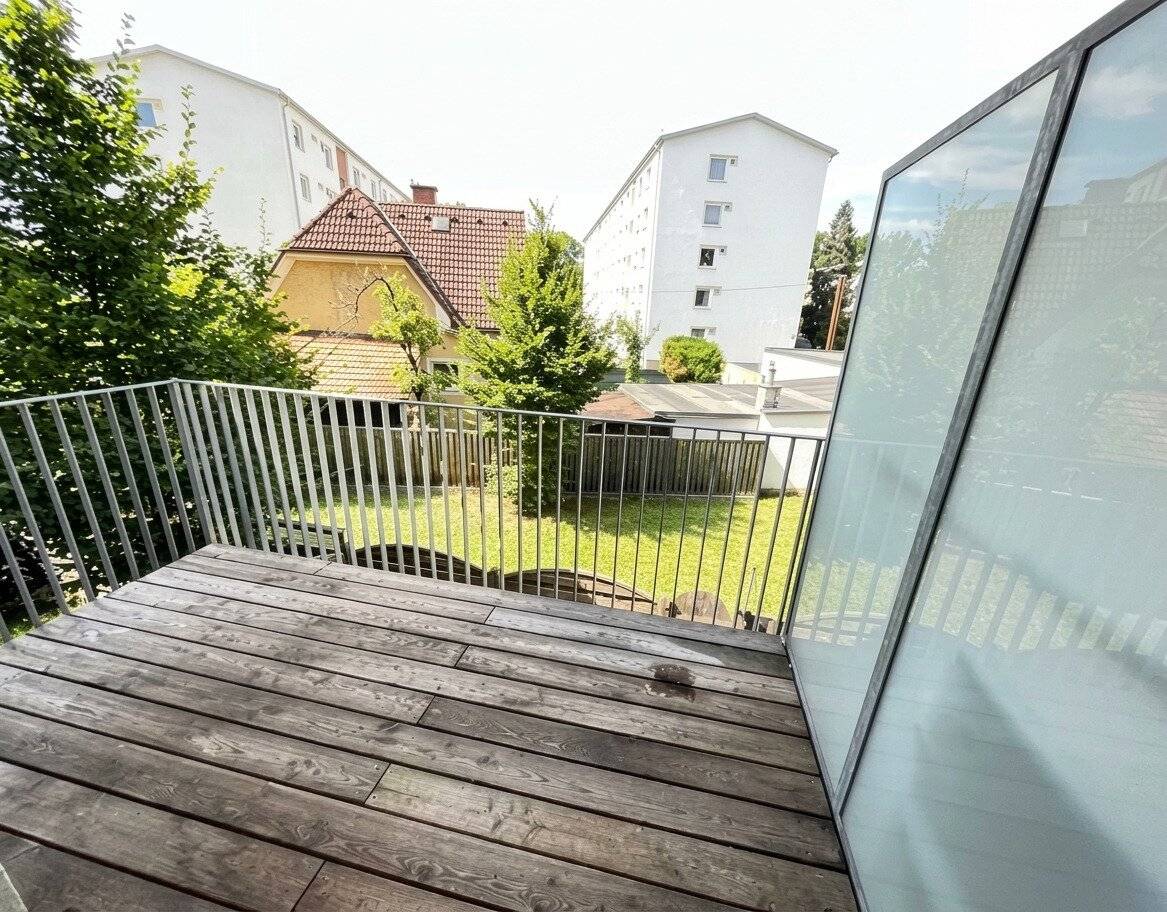 Studentenhit modern mit Balkon in guter Wohnlage