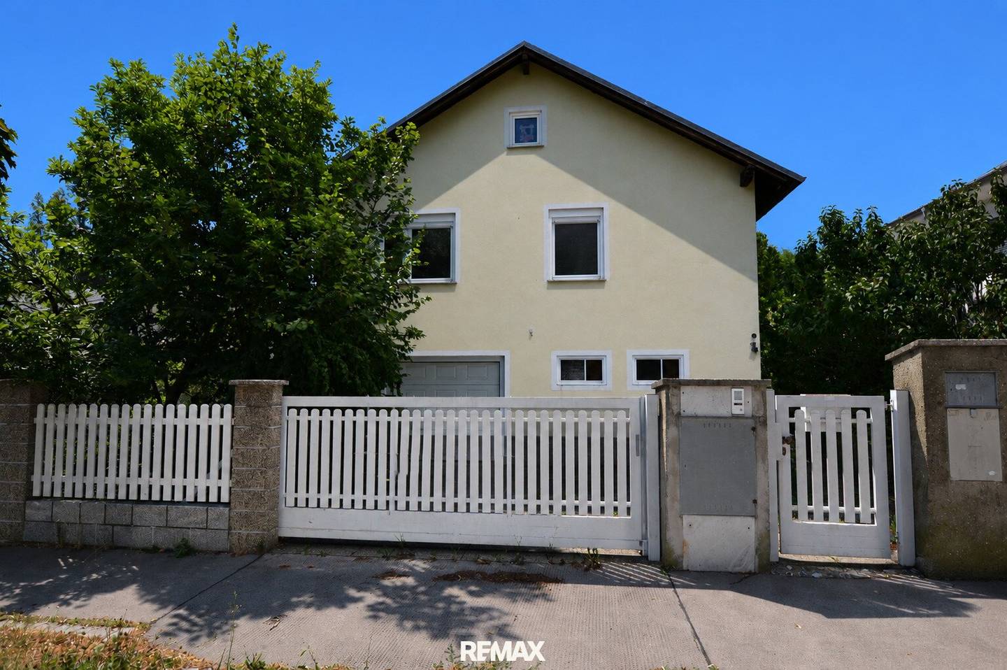 Freistehendes Einfamilienhaus mit Garten auf ca. 612 m² Grund in Hietzing