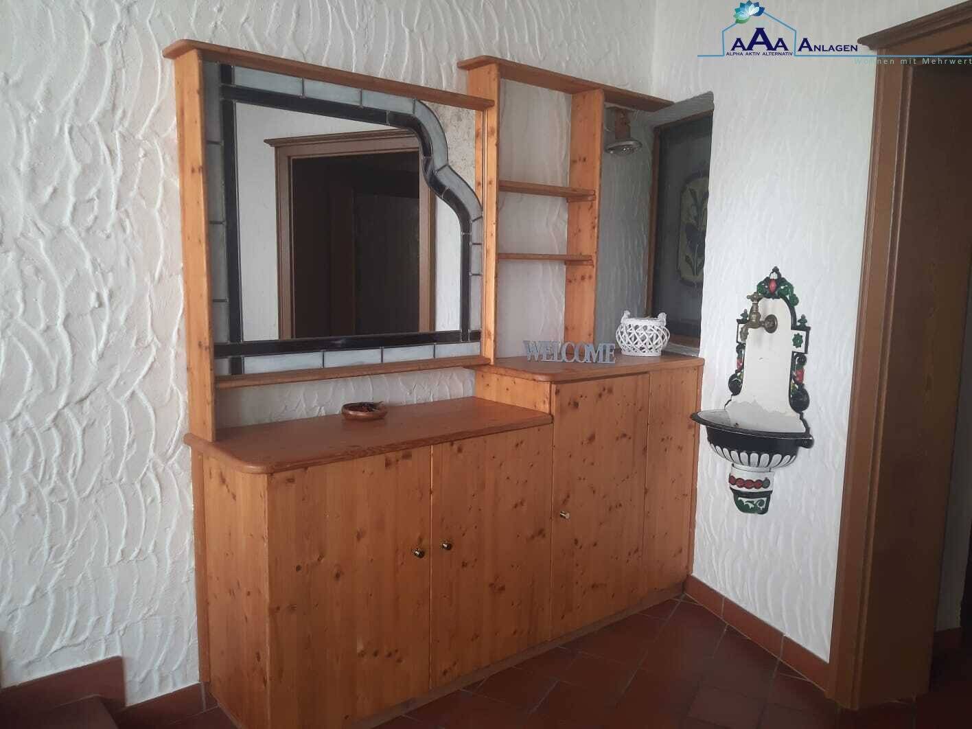 Achtung Bauträger: 970m² Bauklasse II, 50% verbaubar - 830m² Bauklasse II, 30% verbaubar - 242m² Wohnfläche (2 Wohnungen) top saniert - Preis € 350.000,-- in Bar, Rest 2 Eigentumswohnungen á 70m² nach Fertigstellung