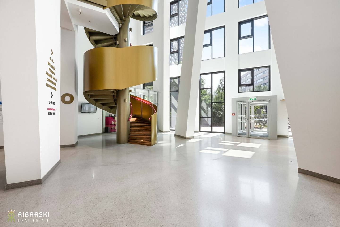 Q-Tower | urbaner Wohnhit in Bestlage | Coworking | Wellnessbereich | Fitnessraum | Laufstrecke