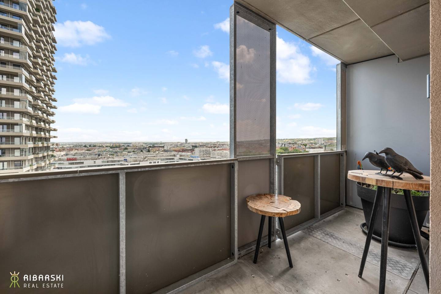 Q-Tower | urbaner Wohnhit in Bestlage | Coworking | Wellnessbereich | Fitnessraum | Laufstrecke