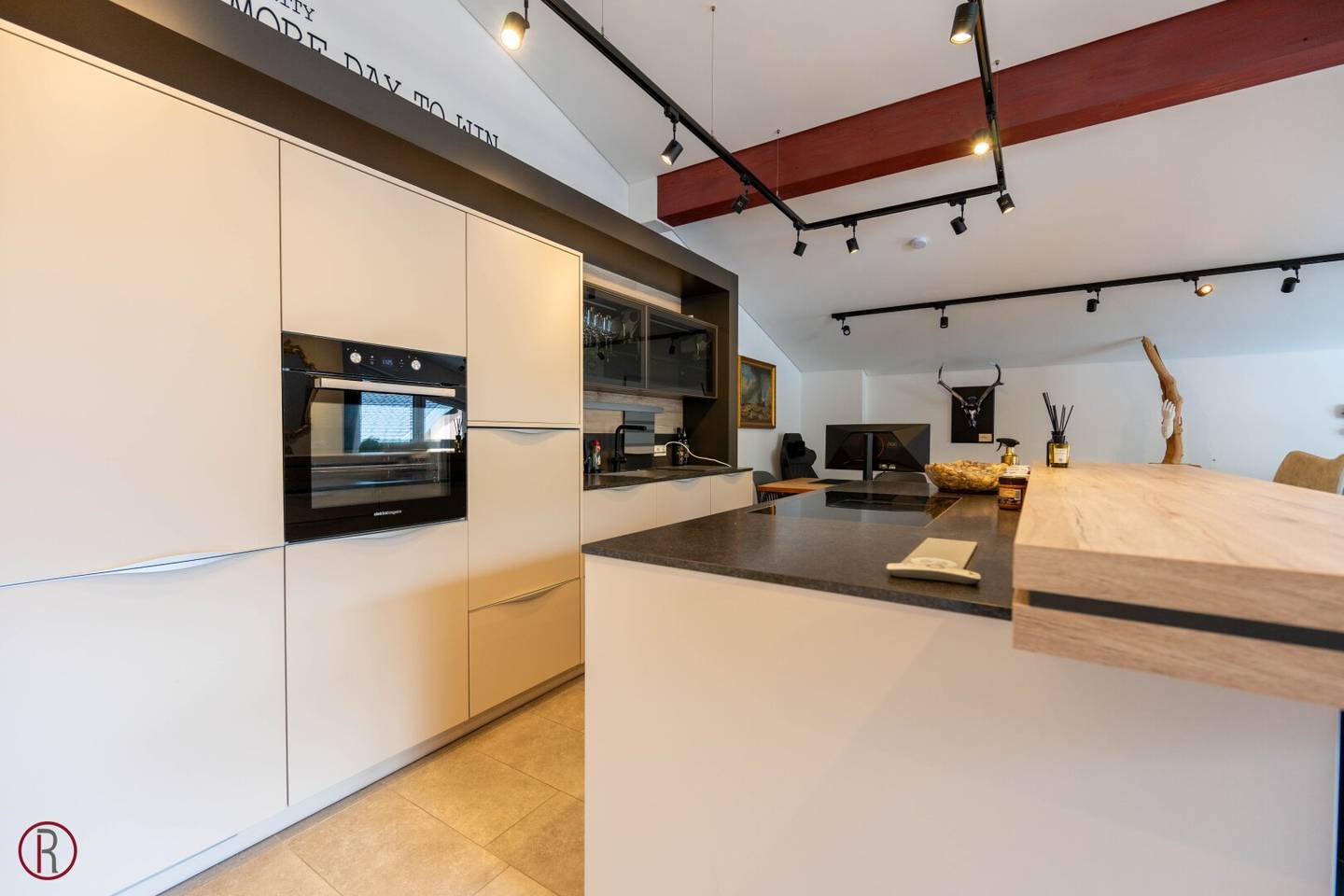 Neuwertiges und TOP-MODERNES Loft-Studio in Münster Tirol, 2 Zimmer, Terrasse, Garage