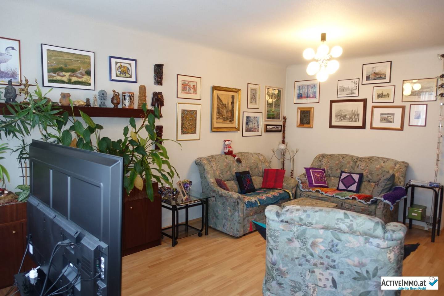 INVESTORS take note: 3-room condominium in 1170 Vienna with weilweisem right of residence