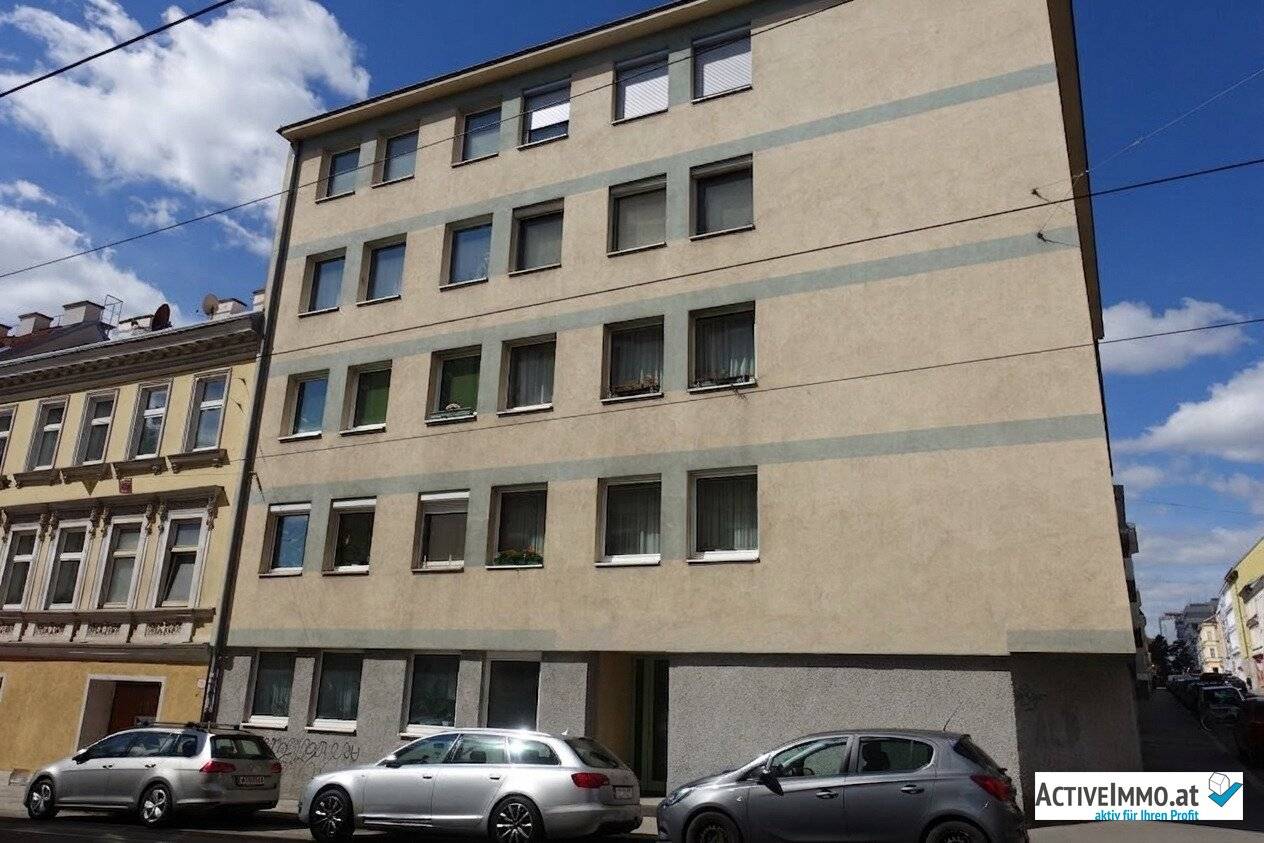 INVESTORS take note: 3-room condominium in 1170 Vienna with weilweisem right of residence