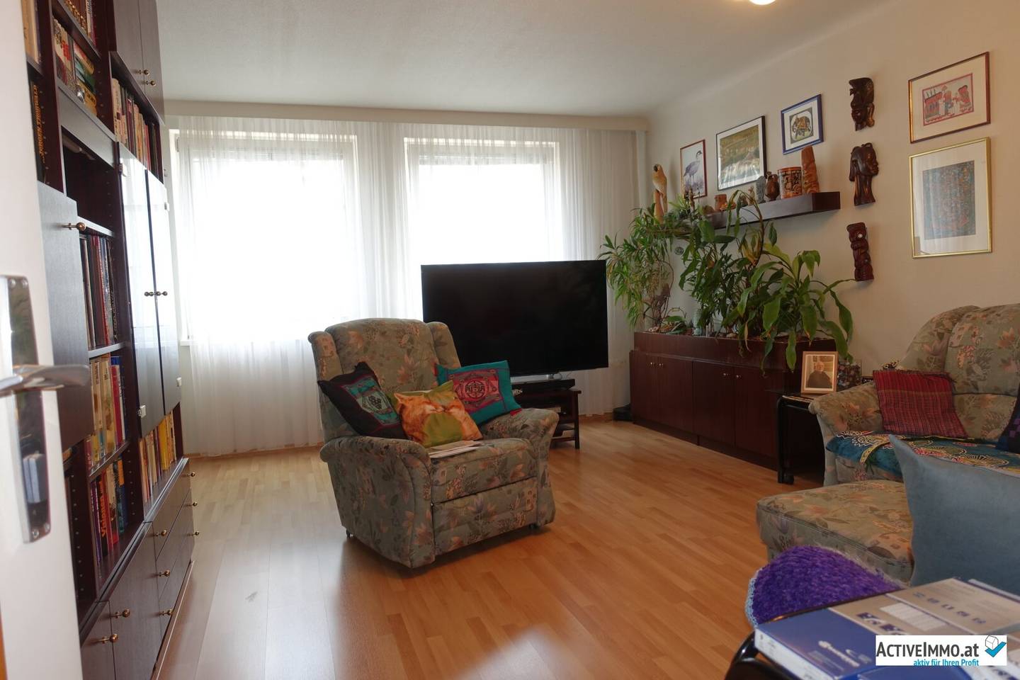 INVESTORS take note: 3-room condominium in 1170 Vienna with weilweisem right of residence