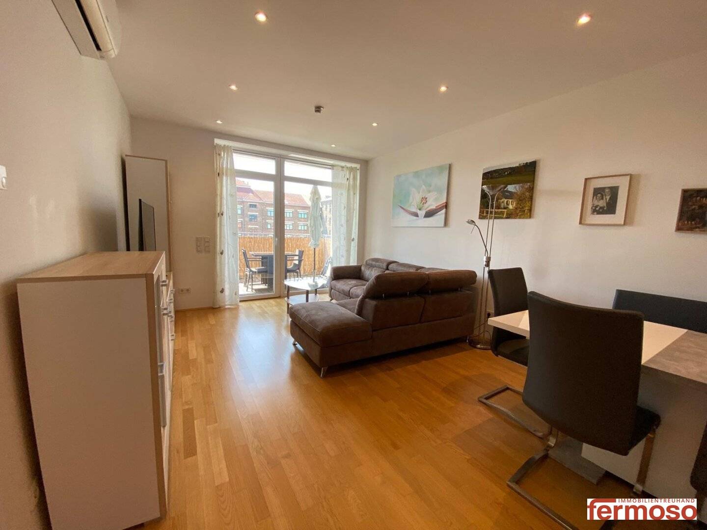 Modern 2-room new build apartment with large terrace on the 4th floor – fully furnished and immediately available