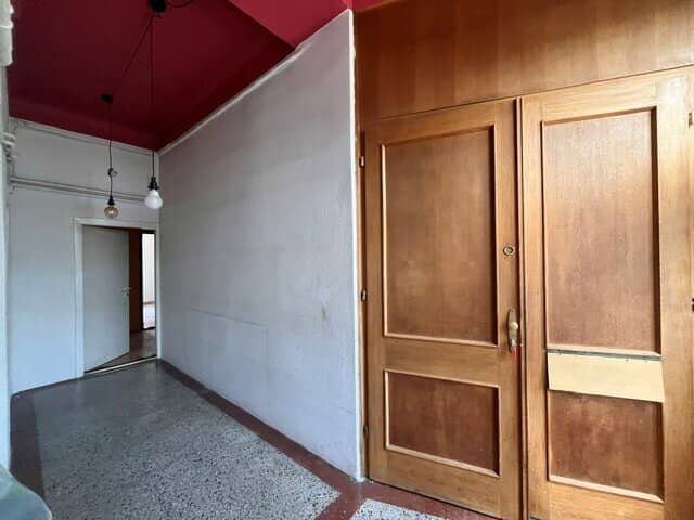 Großzügiger Altbau mit Hofbalkon - Erstbezug nach Sanierung