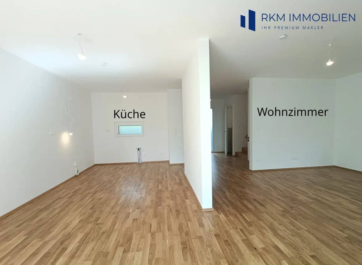 Modern mid-terrace house 5 rooms with garden, large roof terrace and private parking space in 1210 Vienna – first occupancy!