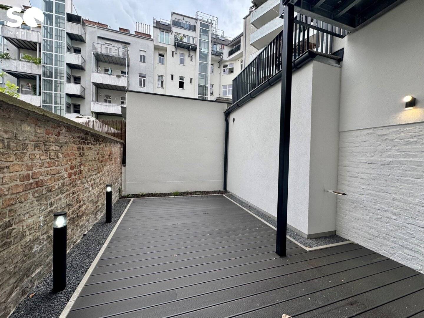 #SQ - FIRST OCCUPANCY: 2-ROOM OLD BUILDING APARTMENT WITH TERRACE AND GARDEN IN QUIET LOCATION