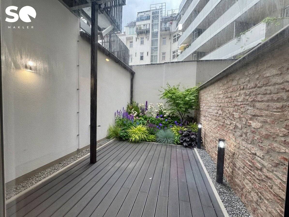 #SQ - FIRST OCCUPANCY: 3-ROOM PERIOD APARTMENT WITH TERRACE AND GARDEN IN QUIET LOCATION