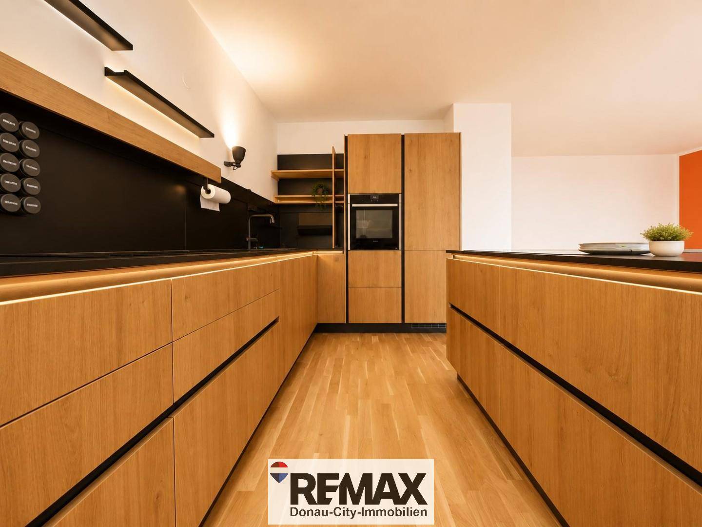 Bright apartment with designer kitchen and loggia