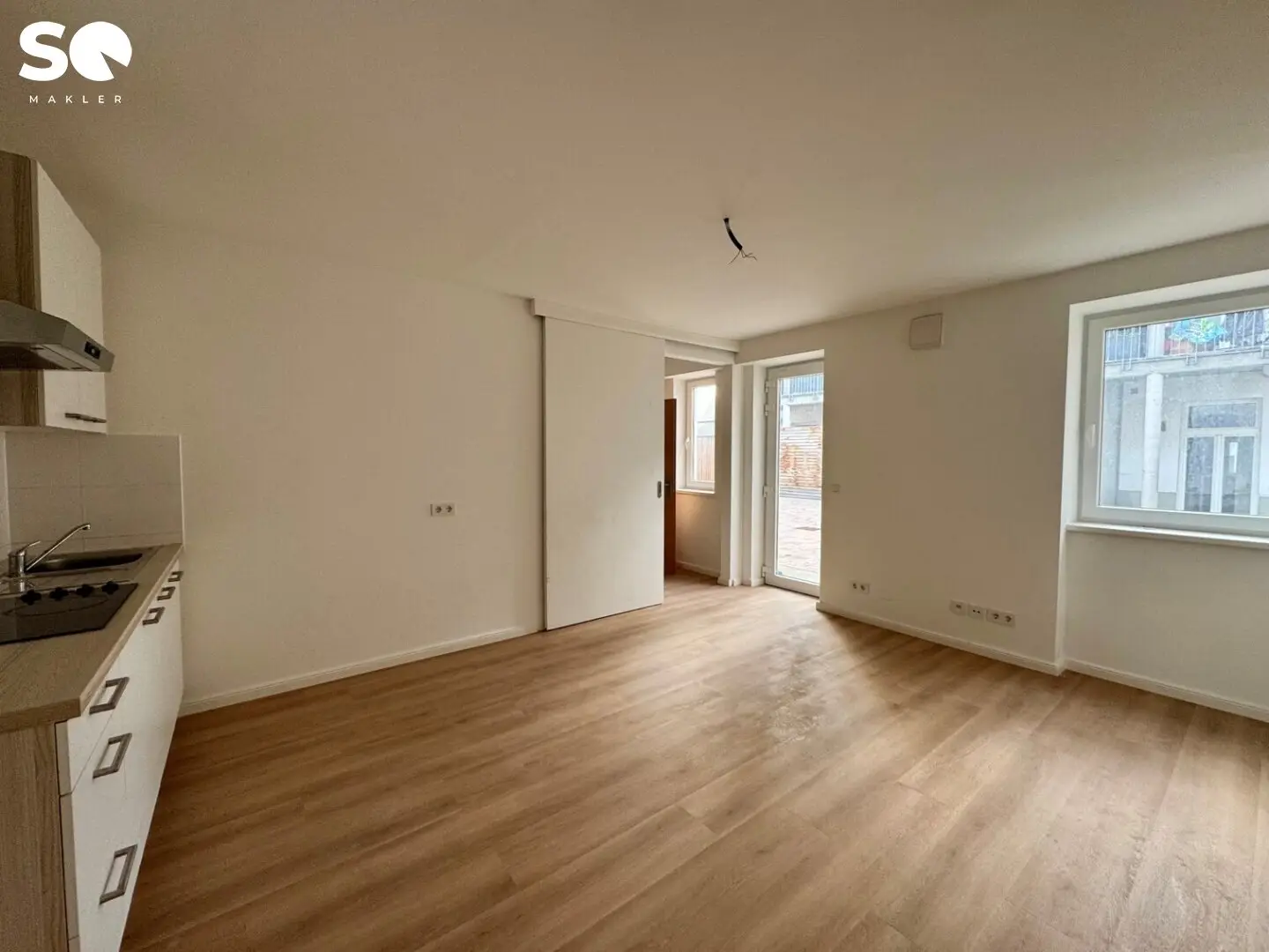 #SQ - SANIERTE 2-ZIMMER-WOHNUNG MIT KLEINEM VORGARTEN IN INNENHOFRUHELAGE ZU VERKAUFEN!