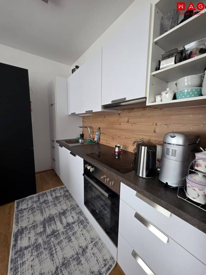 Charming 2-room apartment in prime location at Hauptplatz Traun