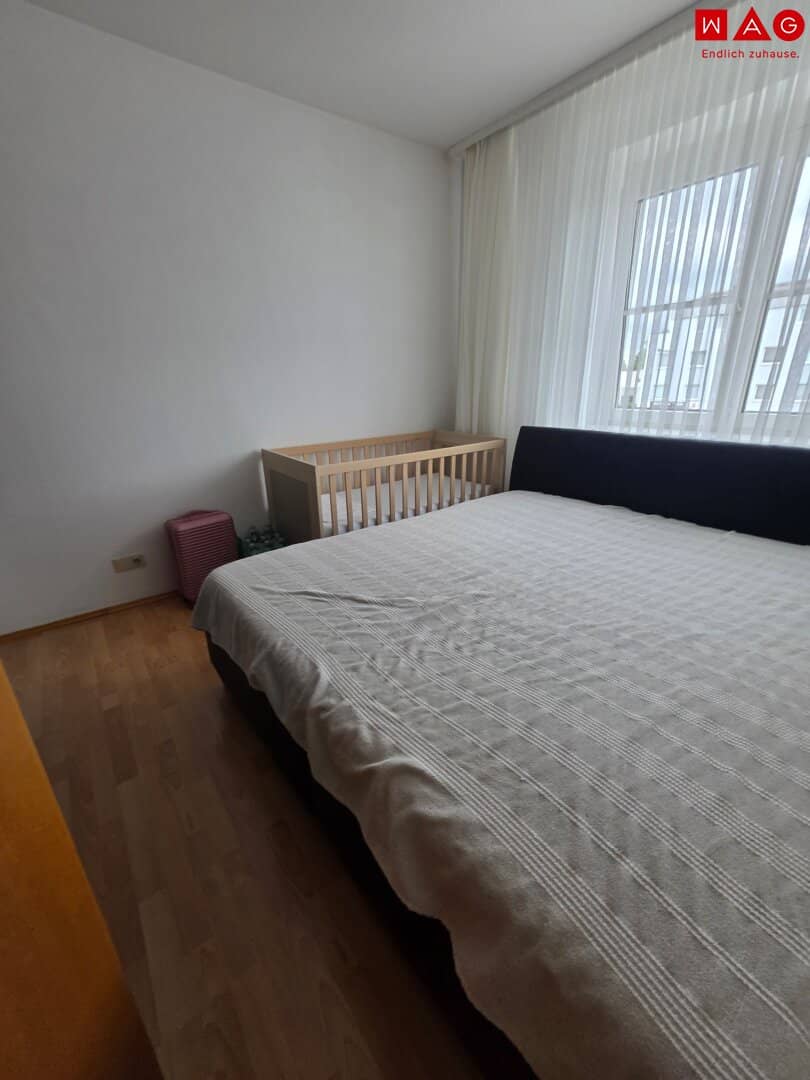 Charming 2-room apartment in prime location at Hauptplatz Traun