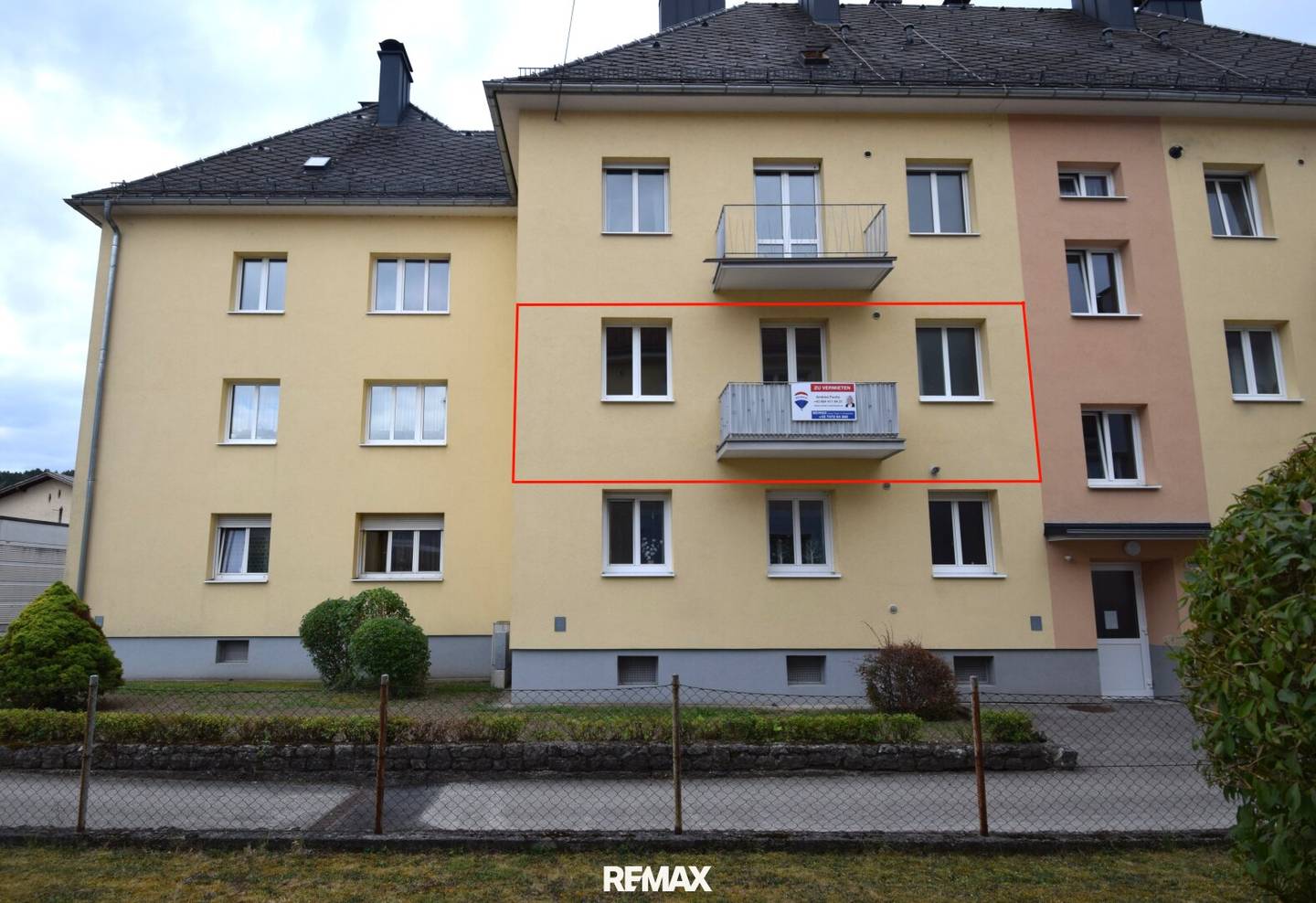 Frisch saniert &amp; bezugsfertig – zentrale 2-Zimmer-Wohnung