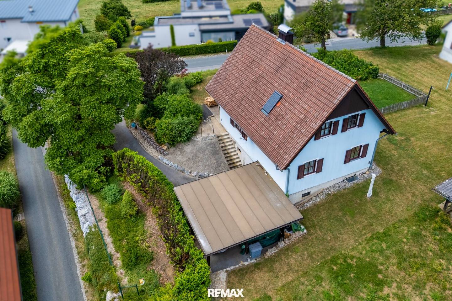 Einfamilienhaus in Mantscha bei Graz mit sonnigem Garten und schöner Aussicht