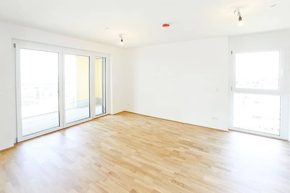 WESTSEITIGE ECKWOHNUNG MIT ABENDSONNE UND PRIVATEM BALKON IN ZENTRALER LAGE