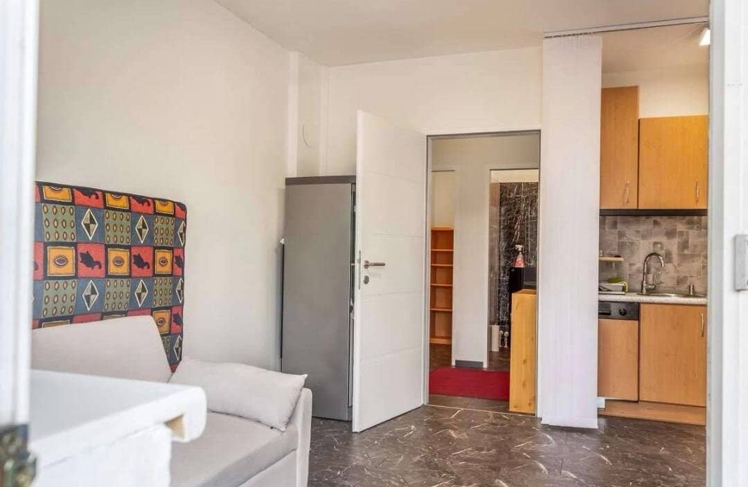 Fully furnished 1-room apartment with large balcony in quiet top location at Auberg