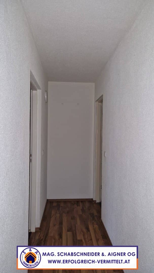 Spacious Rental Apartment with Top Infrastructure in Immediate Proximity