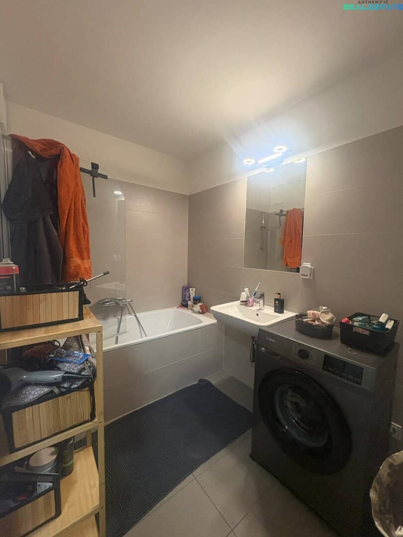 Terrace apartment with loggia, shared gardens and storage space