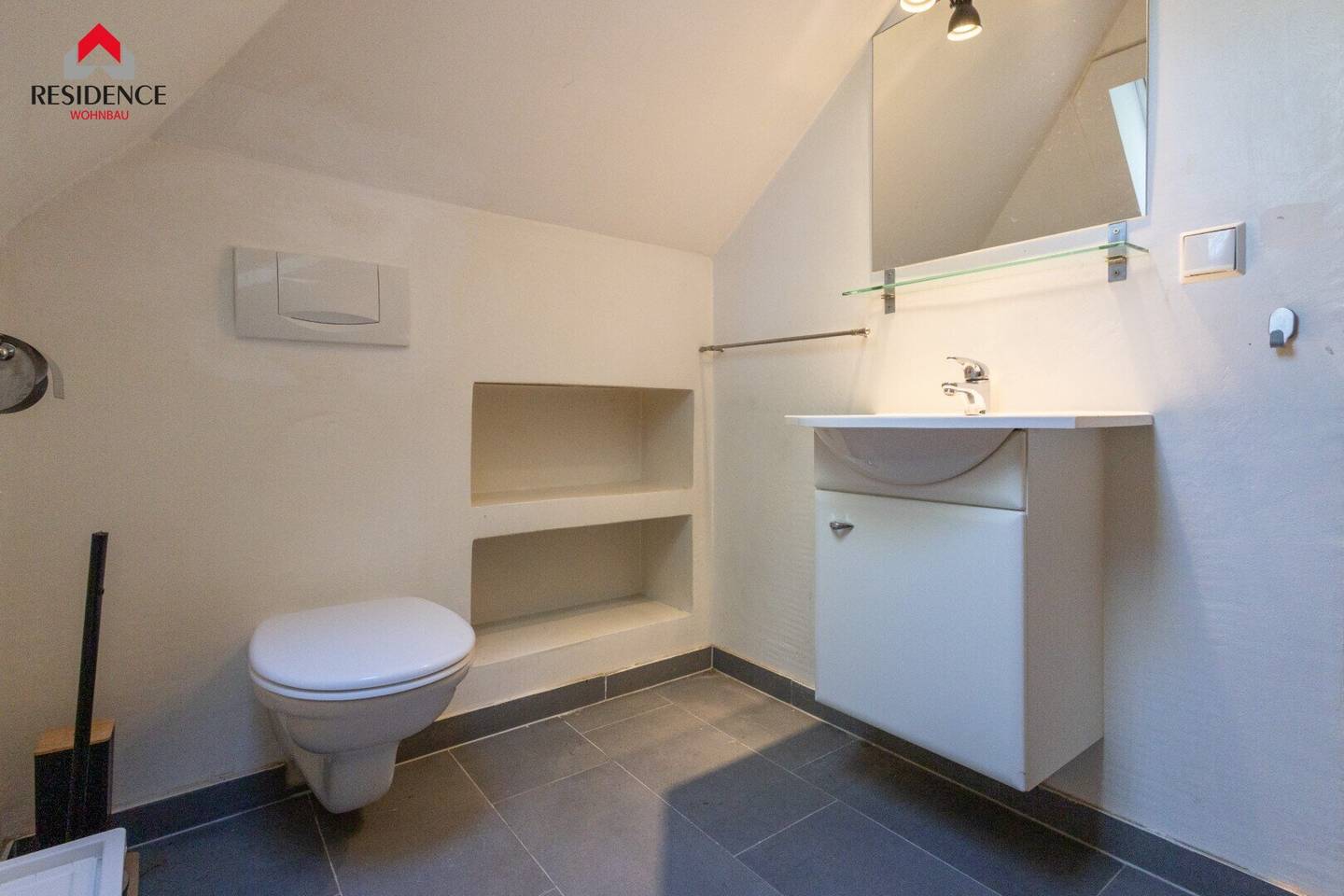 spacious 2-room apartment in Nonntal for rent