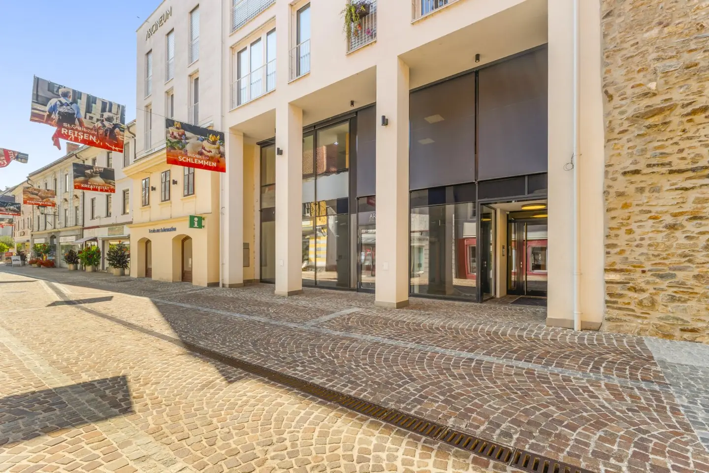 Old town flair meets residential comfort | 56 m² in the heart of St. Veit plus loggia