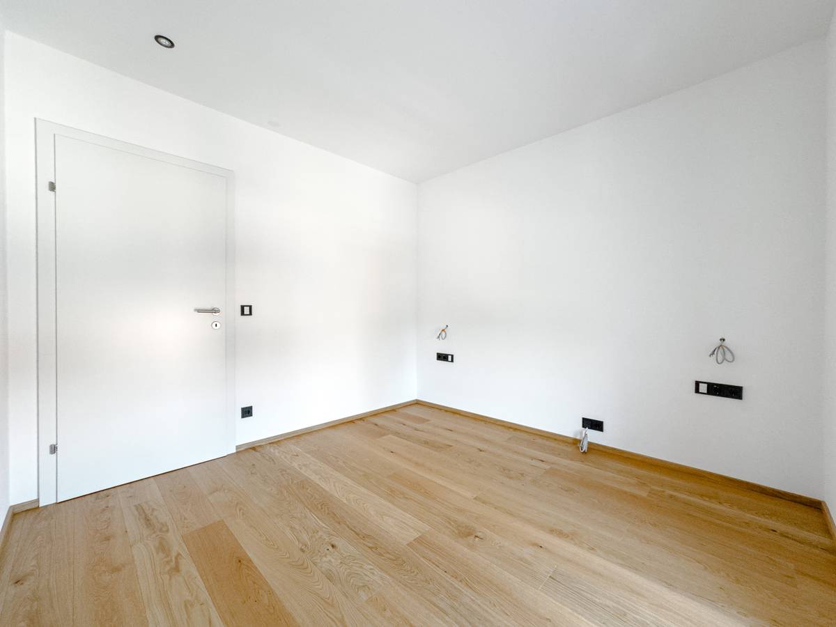 New build Dachgeschosswohnung first occupancy with balcony and lift
