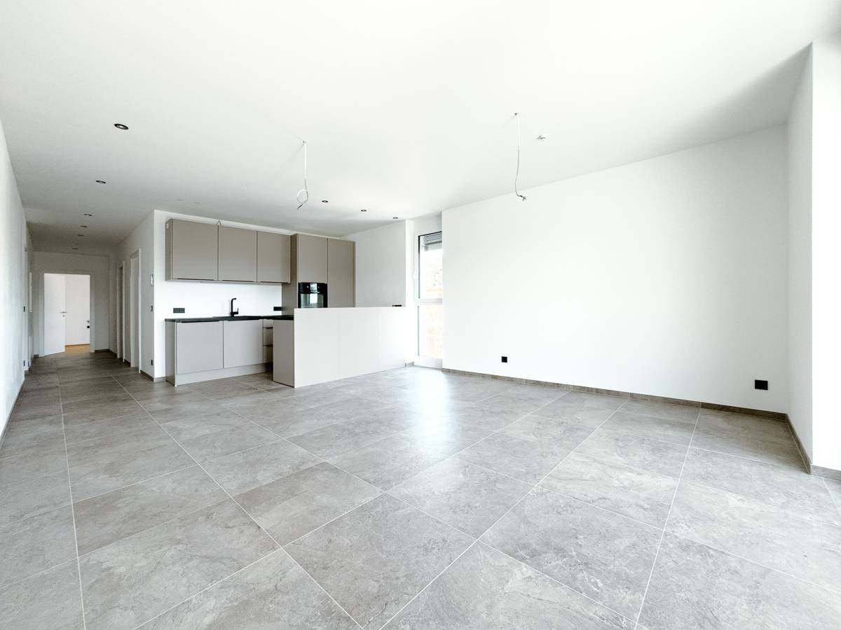New build Dachgeschosswohnung first occupancy with balcony and lift