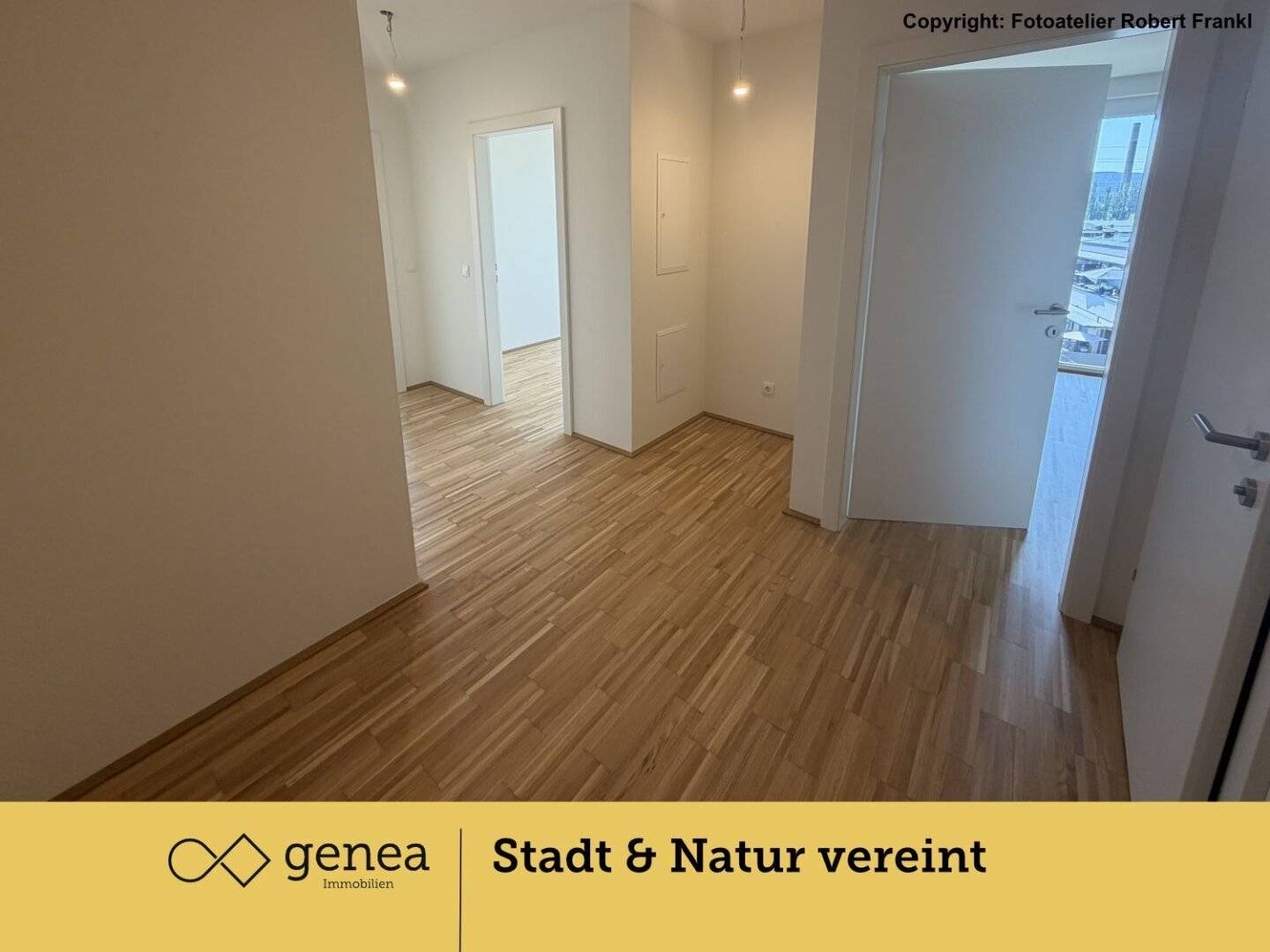 Bright apartment on the top floor with underground parking space - High-quality kitchen and furnished bathroom