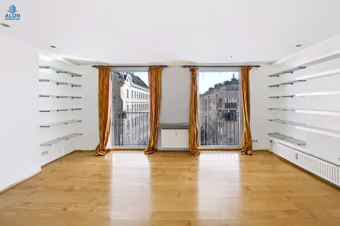 + NEU + Lichtdurchflutete 3 Zimmer Wohnung mit Wohnküche & in Toplage! 5. Liftstock!