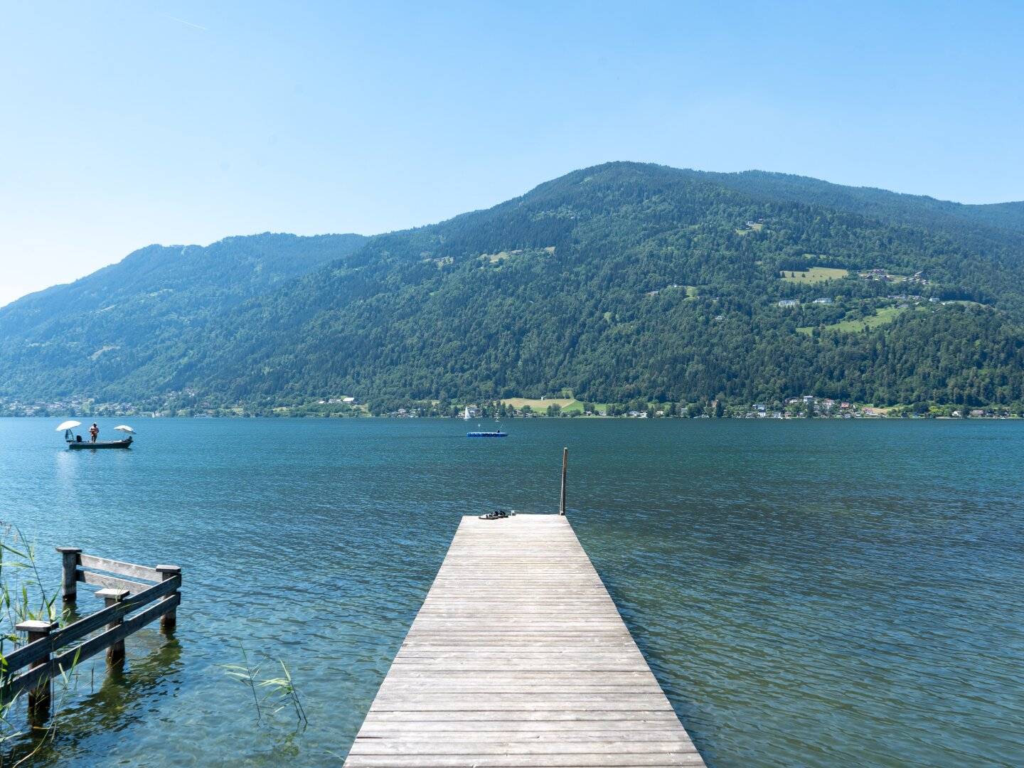 SEE. EXKLUSIV. PRIVAT. | Neuwertige Designerwohnung direkt am Ossiachersee | Eigener Seezugang