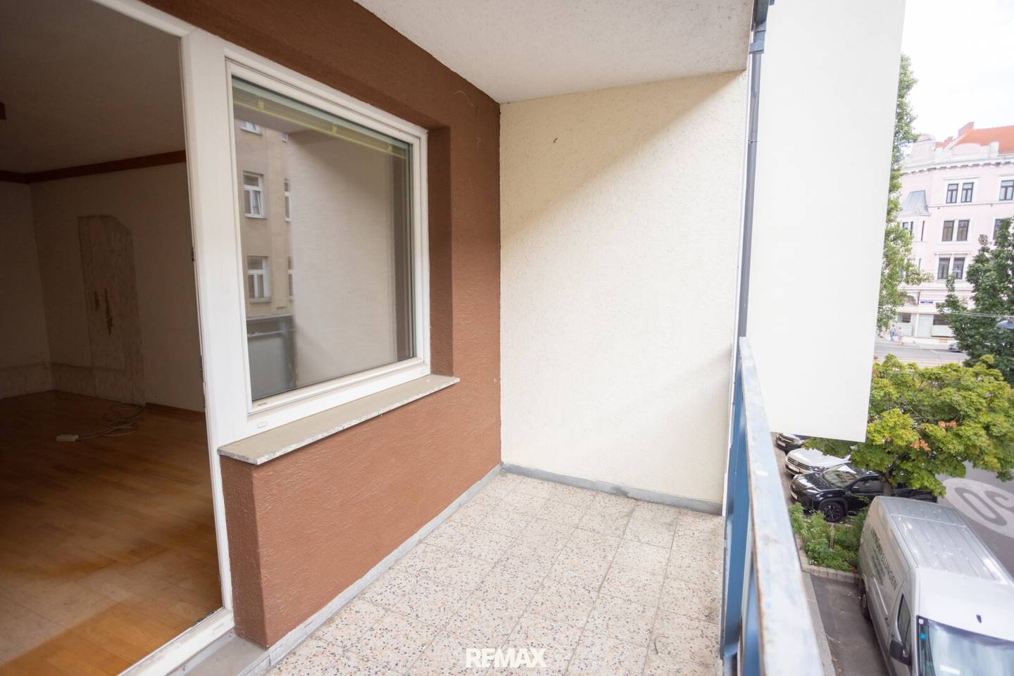 Großzügige 3-Zimmer Wohnung mit Loggia in Wien 1100 - 89 m²