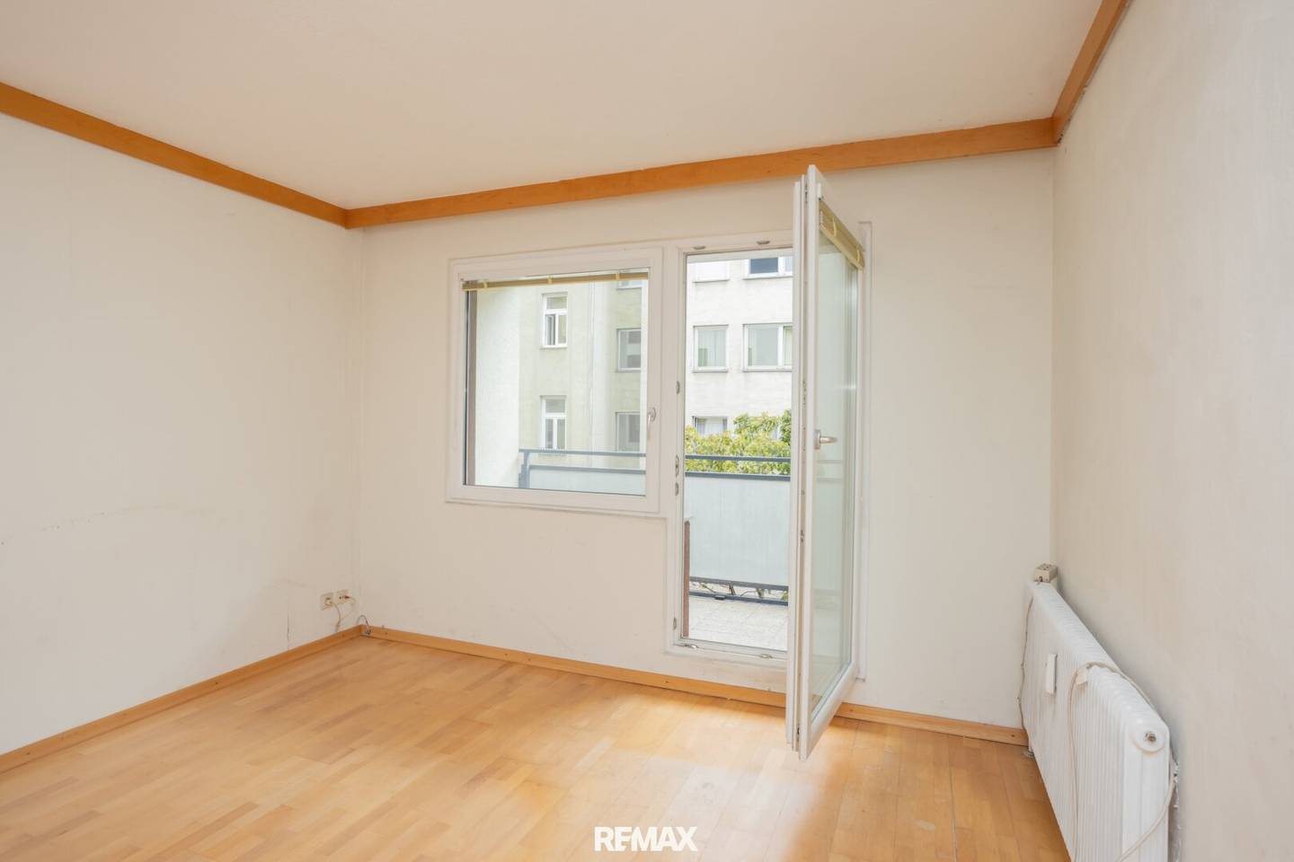 Großzügige 3-Zimmer Wohnung mit Loggia in Wien 1100 - 89 m²