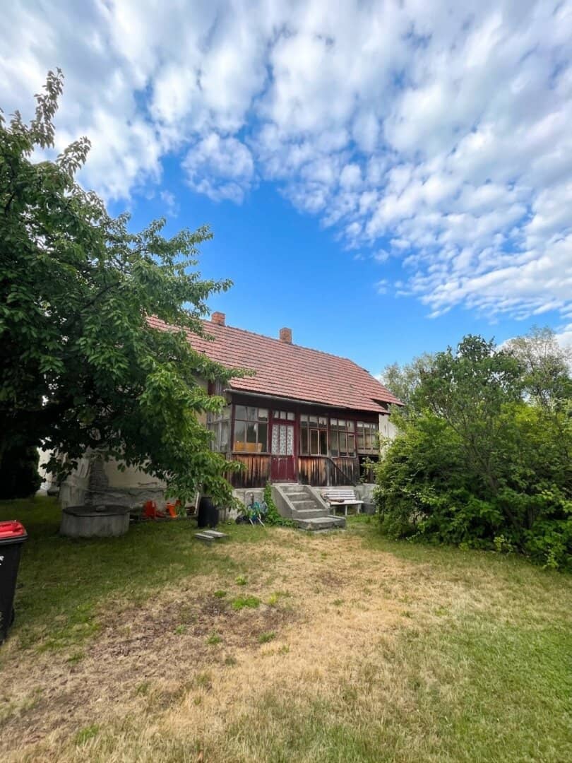 Kleines, aber feines Baugrundstück mit altem Wohnhaus in Ternitz, Ortsteil Pottschach, zu verkaufen