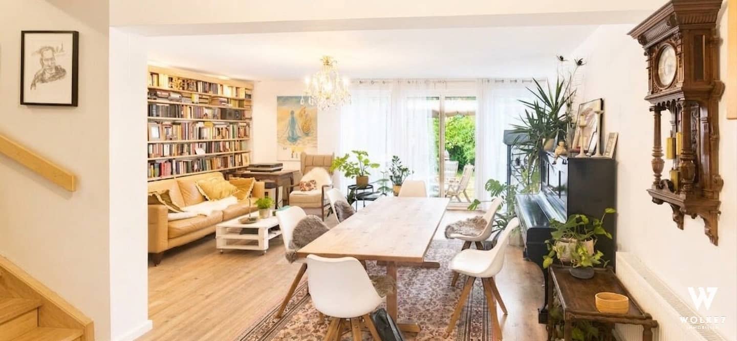Dream terraced house in prime location of Gumpoldskirchen: 3 floors + full basement | Terrace &amp; private garden
