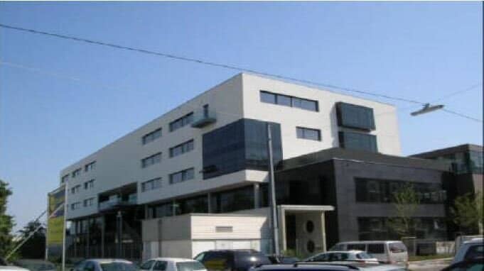 attraktives Büro in modernem Bürohaus, Kühlgeräte, Tiefgarage, U1-Nähe