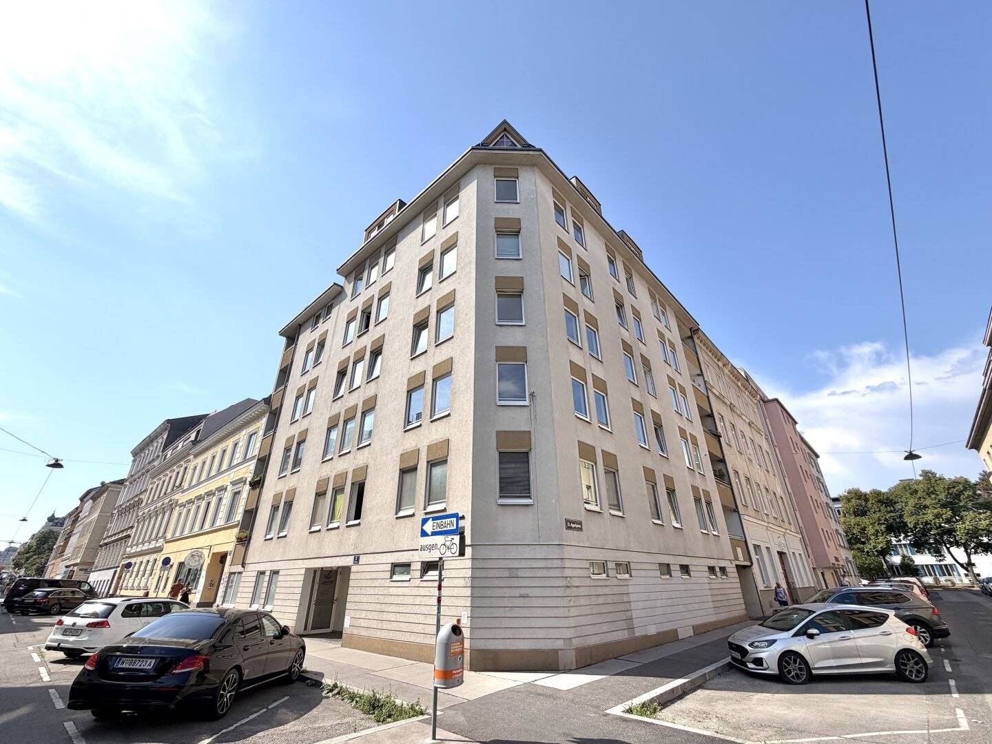 Helle 3-Zimmerwohnung mit Loggia mit Garagenplatz