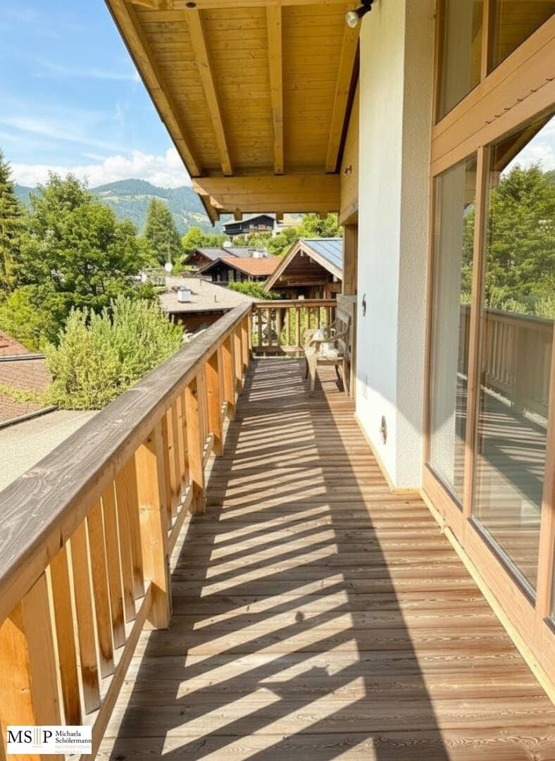 Reith bei Kitzbühel: Schöne sonnige Dachgeschoss-Wohnung mit separatem Gäste-Apartment