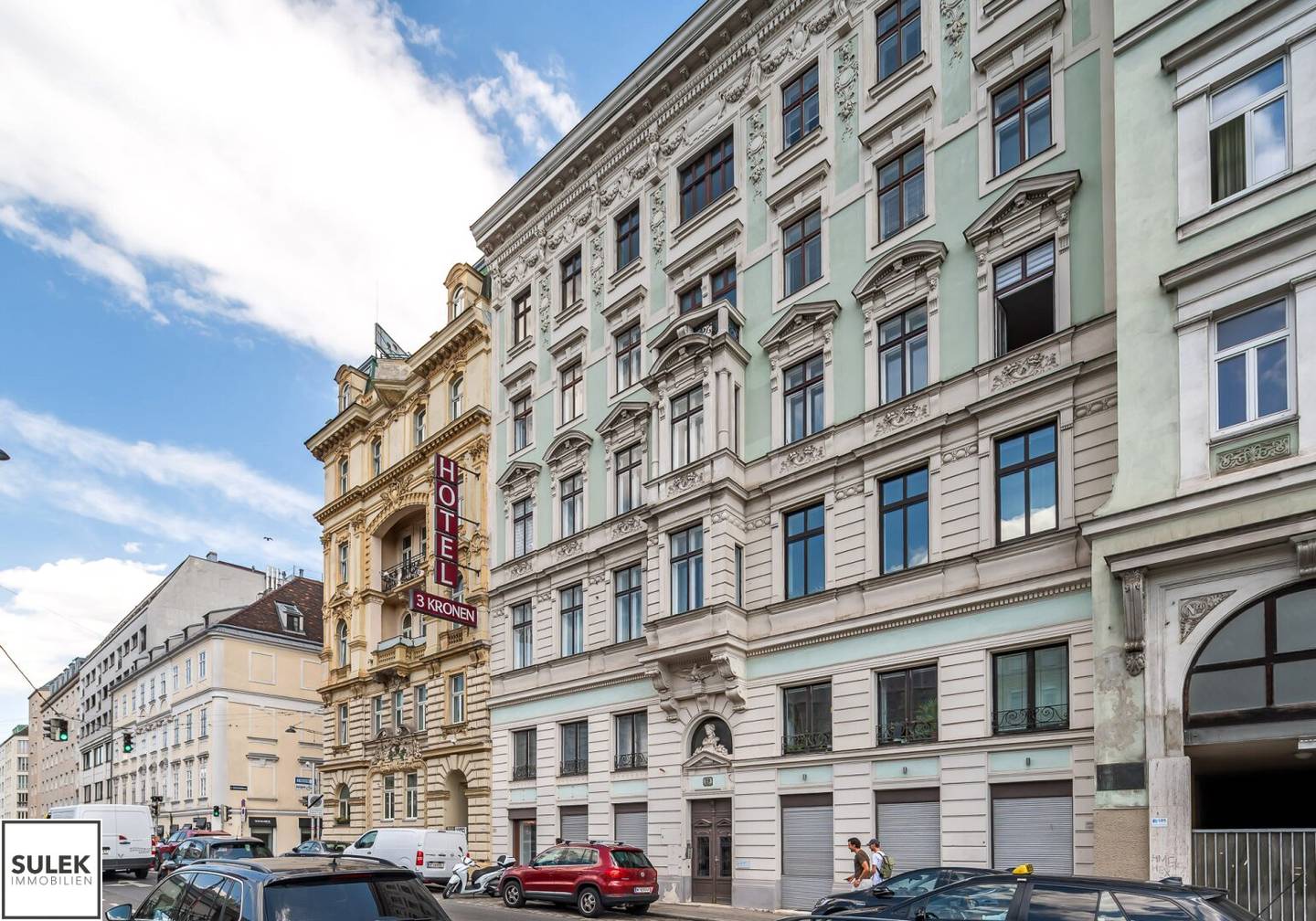 Rechte Wienzeile 19: building-approved raw attic - exclusive development project for two attic apartments with outdoor areas - Naschmarkt / 1040 Vienna