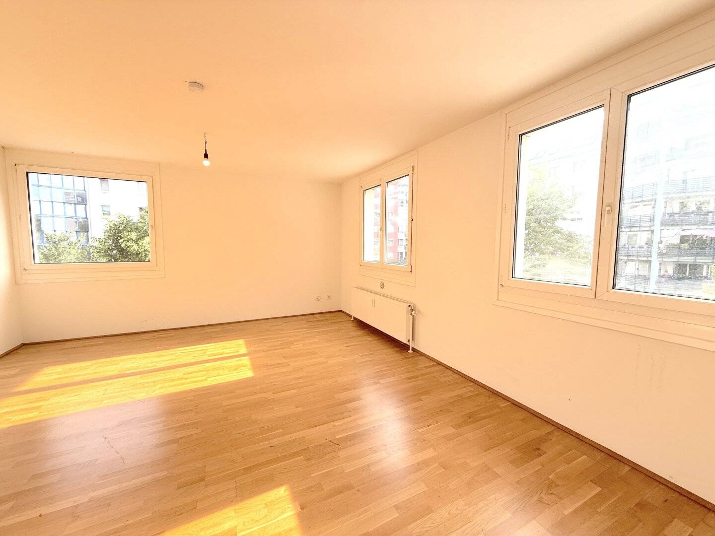 Bright 3-room apartment | Well maintained condition | South/West orientation