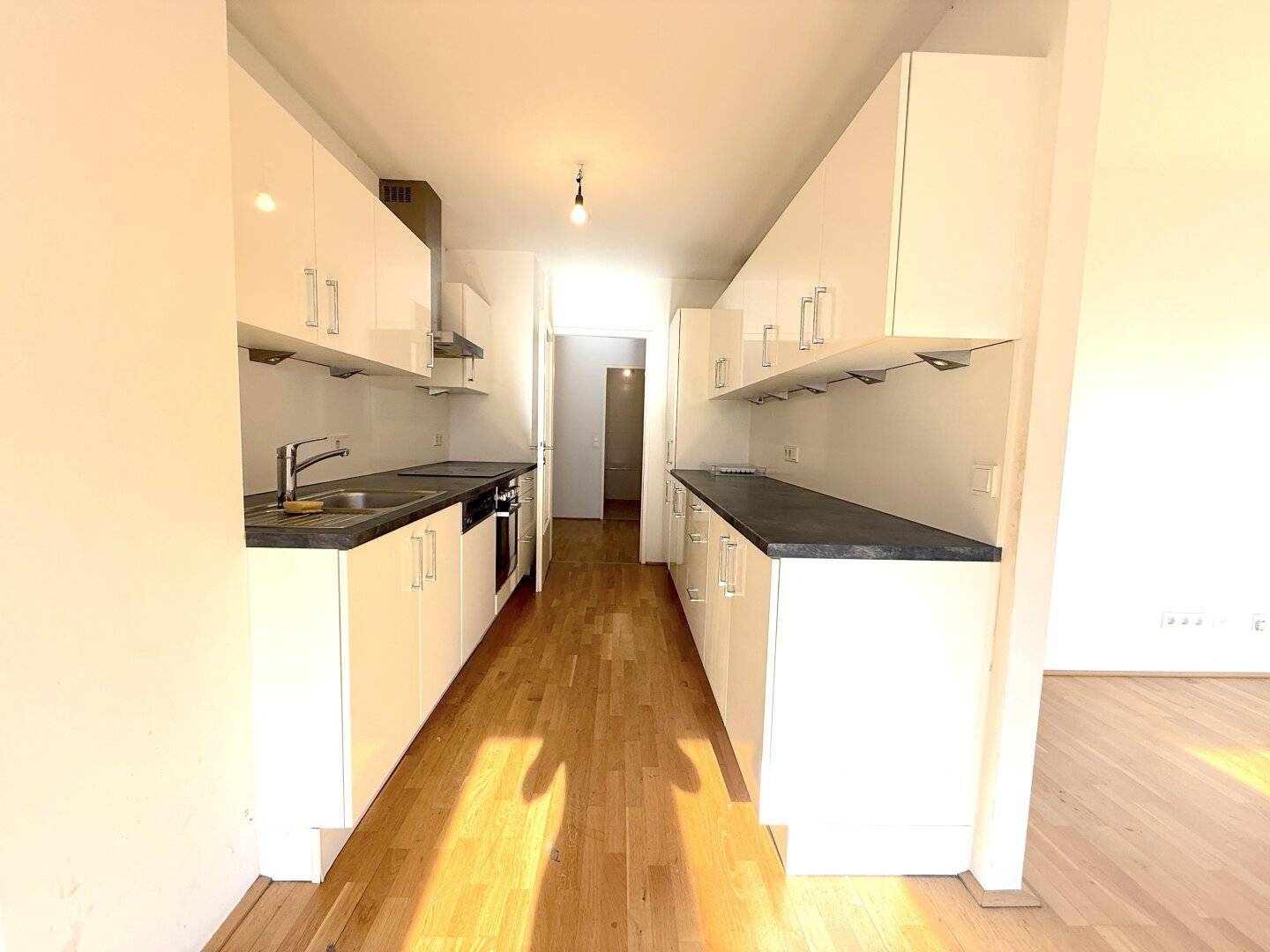 Bright 3-room apartment | Well maintained condition | South/West orientation